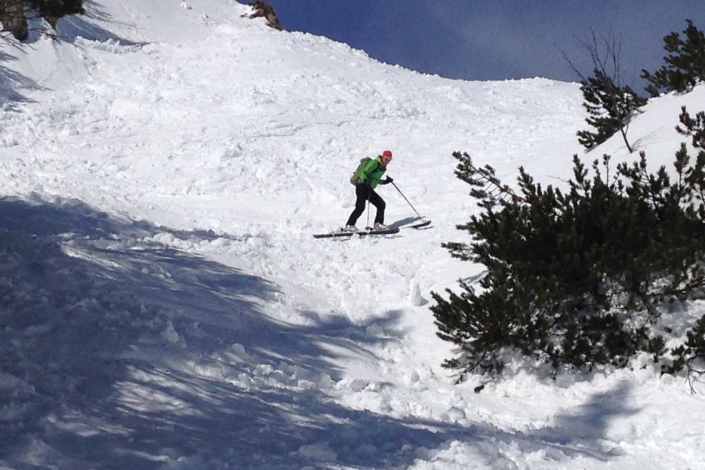Skitour-für-Einsteiger-im-Spitzingseegebiet---Abfahrt-auf-der-Rotwand-Reib´n