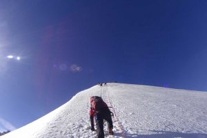 Piz Bernina mit Biancograt im Steilstück