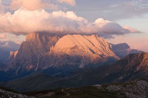 Wandern-auf-einfache-3000er-in-Südtirol---Blick-in-die-Dolomiten