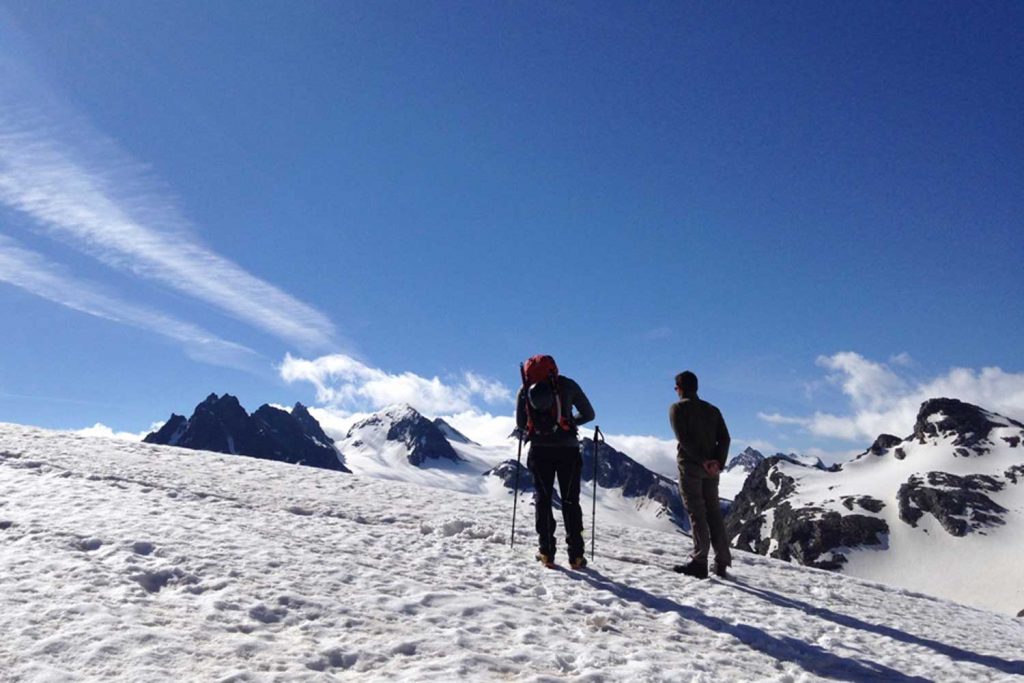 Wandern in der Silvretta - Blick auf die Gletscher und 3000er Berge