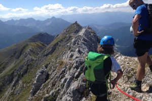 Mittenwalder-Klettersteig---Am-Gratverlauf-beim-Brunnsteinanger