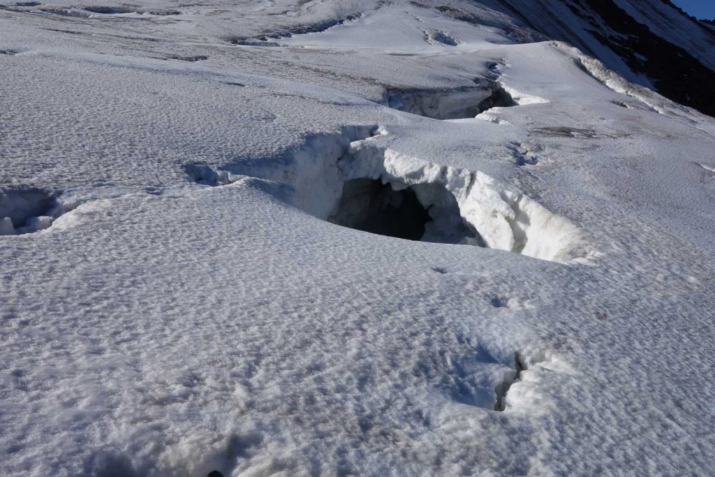 Ötztaler-Wildspitze---Gletscherspalte
