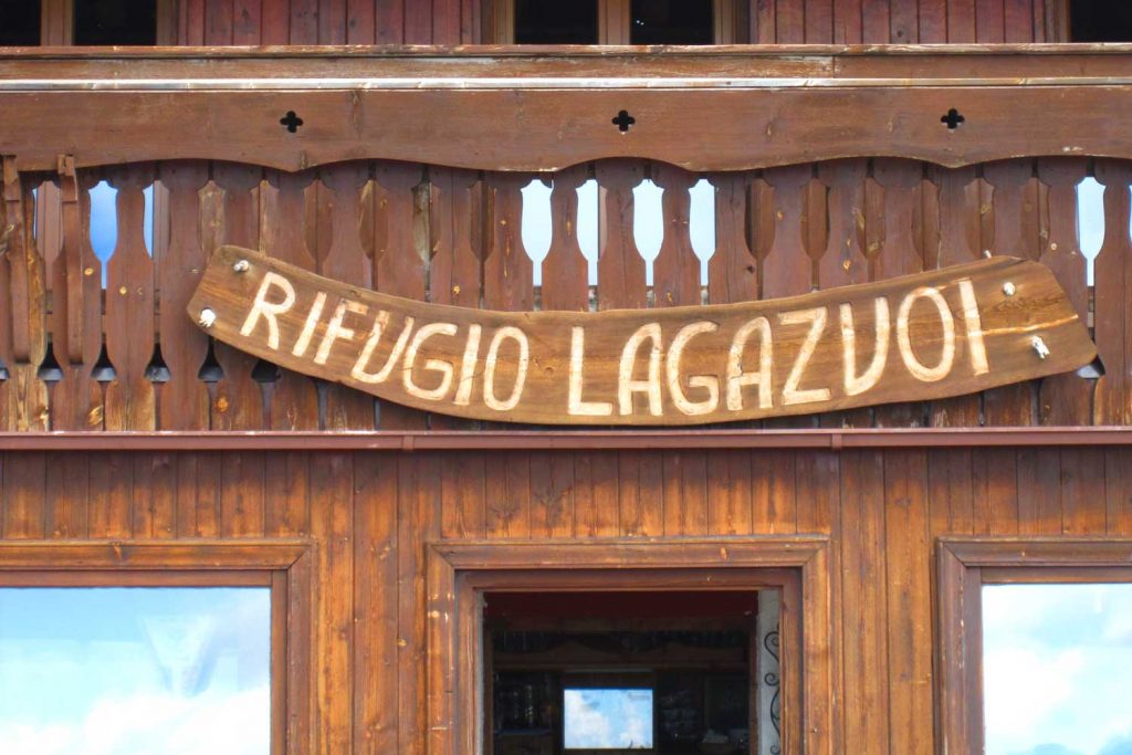 Via-Alta-Dolomiti---Lagazoi-Hütte