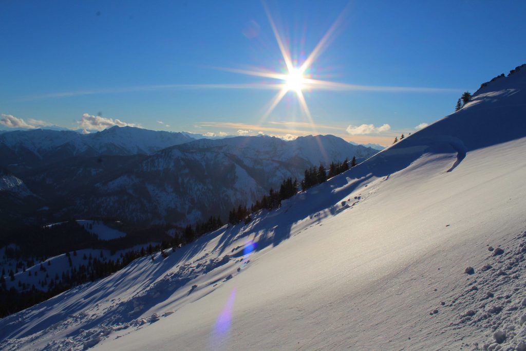 Skitour-Bayerische-Alpen---Ausblick-Spitzingseegebiet