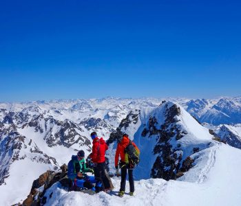 Silvretta-Durchquerung---Skitour-am-Gipfel-des-Großen-Piz-Buin