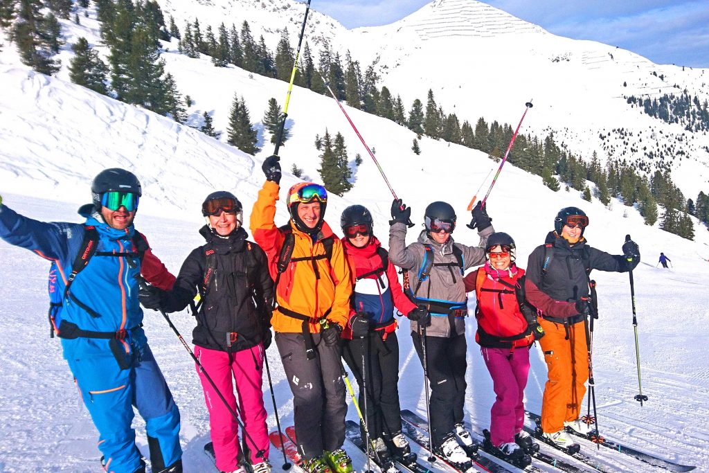 Snow-Emotion-Skischule---Mit-Spaß-beim-Skifahren