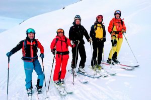 Snow-Emotion-Skischule---Offpistabfahrt