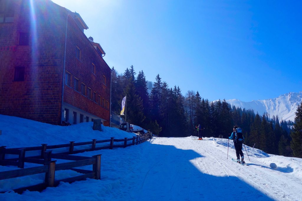Skitouren-im-Brennergebiet---Naviser-Hütte