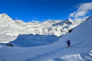 Haute-Route-Chamonix---Zermatt---Blick-zur-Prafleuri-Hütte