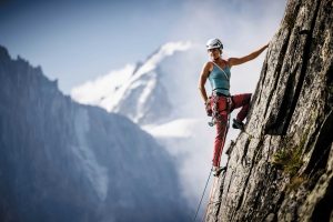Safety-Academy-Climbing-Basic-In-der-Kletterroute
