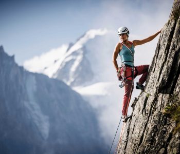 Safety-Academy-Climbing-Basic-In-der-Kletterroute