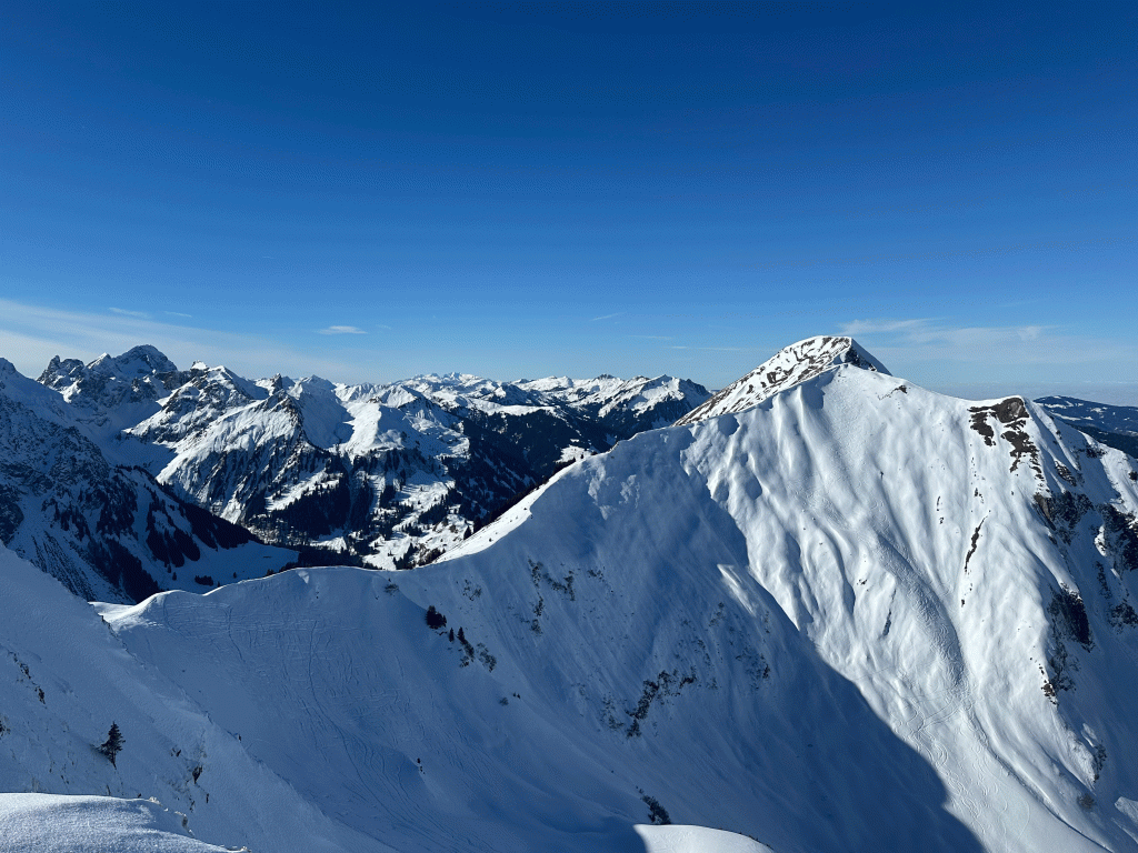 Skitouren-im-Kleinwalsertal---Güntlespitze