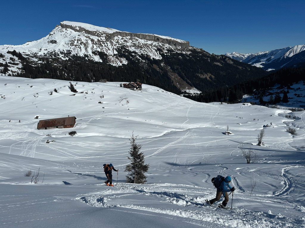 Skitouren-im-Kleinwalsertal---Hoher-Ifen-und-Schwarzwasserhütte