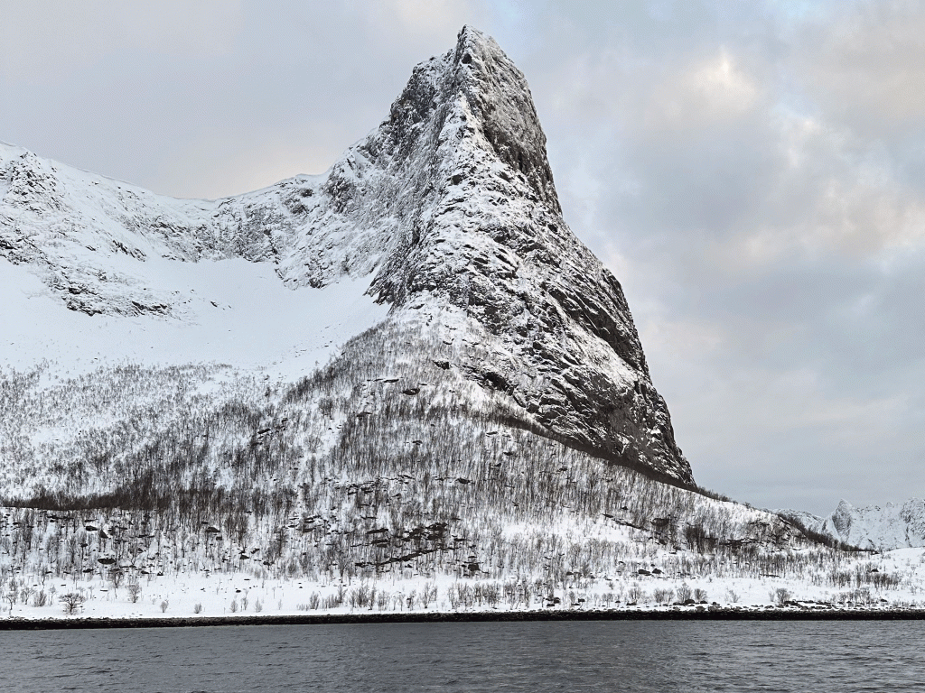Skitouren-Senja---Norwegen---Gipfelziele
