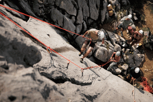 Safety-Academy---Alpine-Climbing---Ablassen
